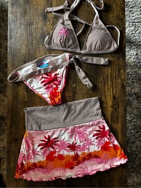 Brown striped Tropical Palm Tree Bikini three piece set size 11